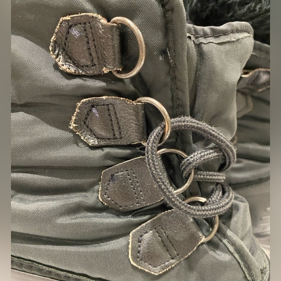 Sorel Women’s Kaufmam Canada Black Lined Rubber Fur Top Lace Up Snow Boots-10 - Picture 13 of 16